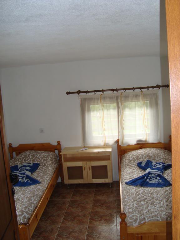 Kuma Lissa Guest House Kozhari Room photo